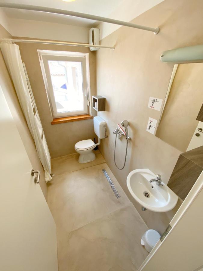 Guest House Via Flavia โคเปร์ ภายนอก รูปภาพ