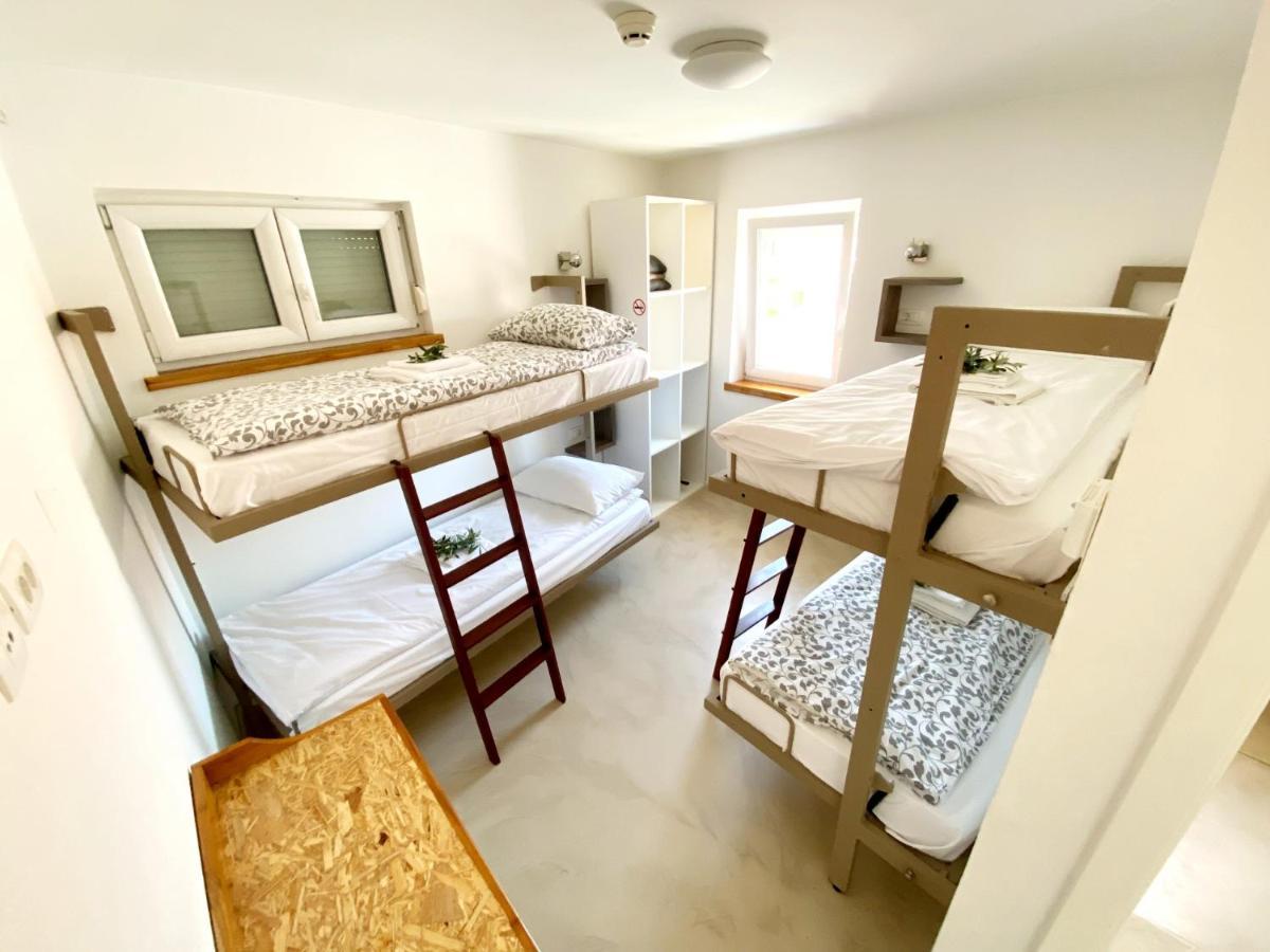 Guest House Via Flavia โคเปร์ ภายนอก รูปภาพ