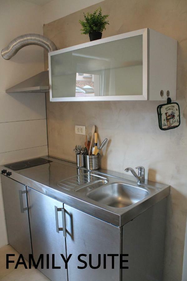 Guest House Via Flavia โคเปร์ ภายนอก รูปภาพ